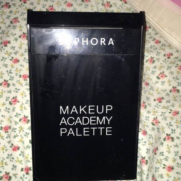 Makeup Academy Pallete - Picture 5 of 6